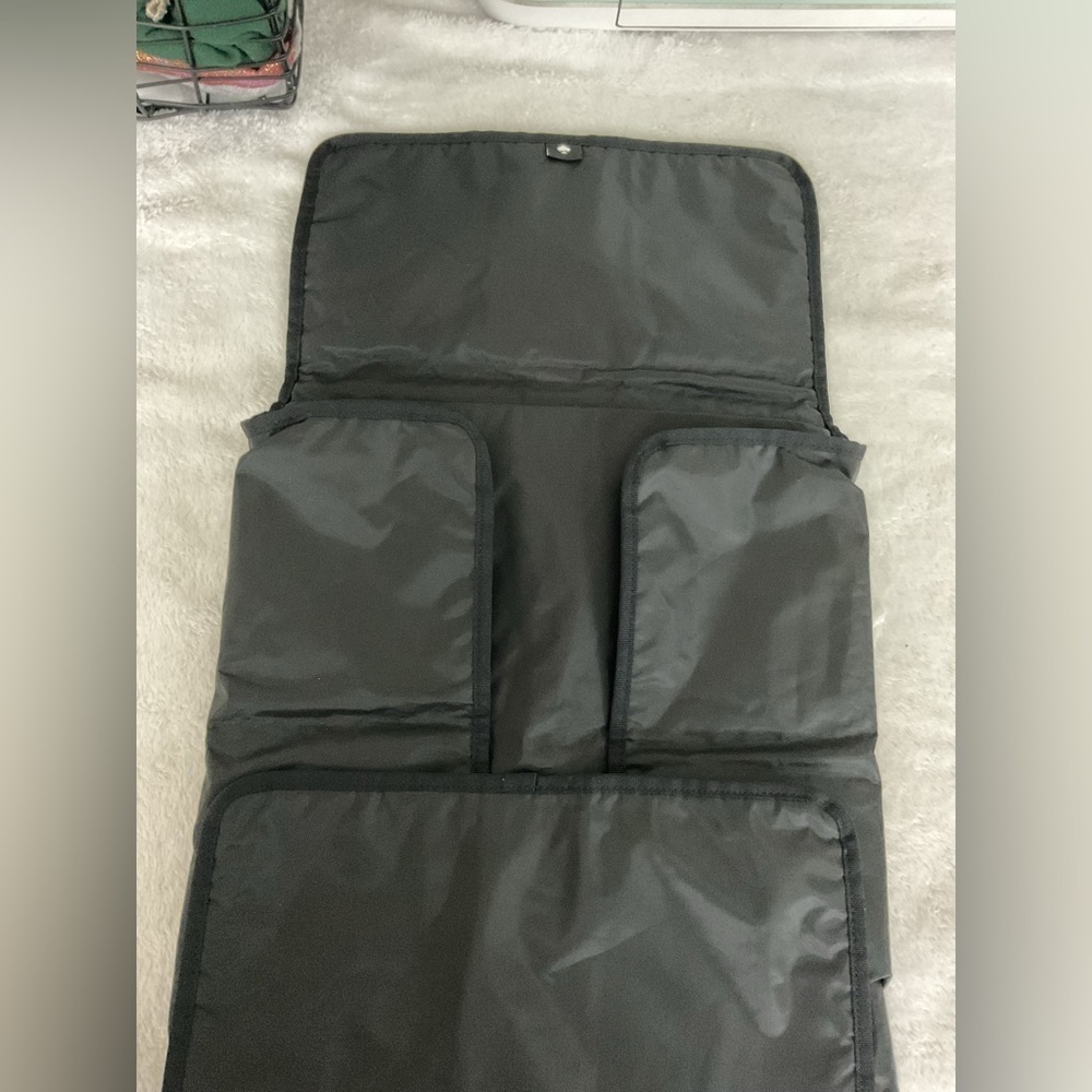 Kate Spade Diaper Changing Pad Black - Excellent Condition - Picture 7 of 8